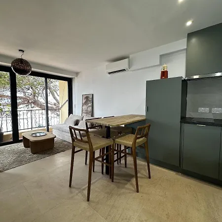 Apartment - Chic & Cosy Au Nouveau Port Saint-Tropez